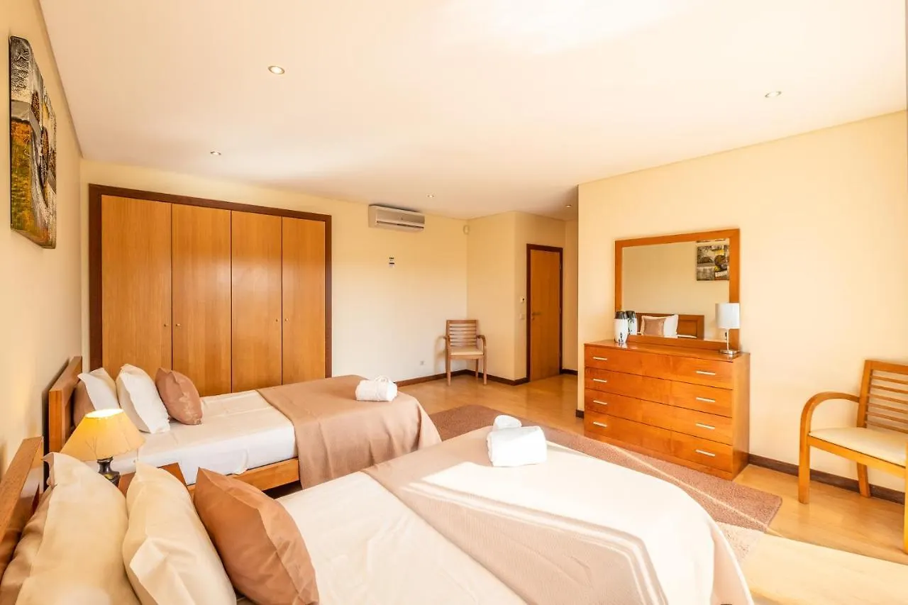 Villa Cordeiro - Heated Pool - Free Wi-Fi - Air Con Guia  Guia (Faro)