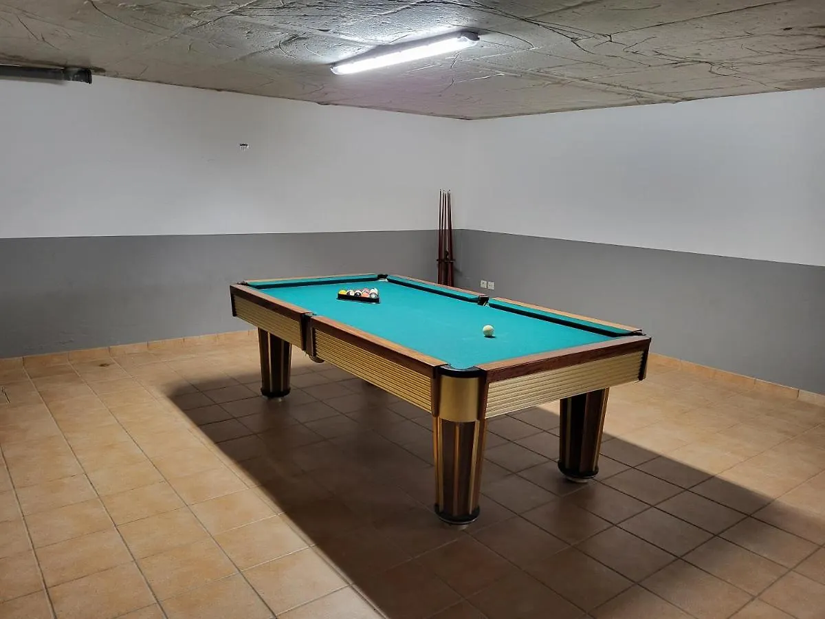 Villa Cordeiro - Heated Pool - Free Wi-Fi - Air Con Guia  0*, Guia (Faro)